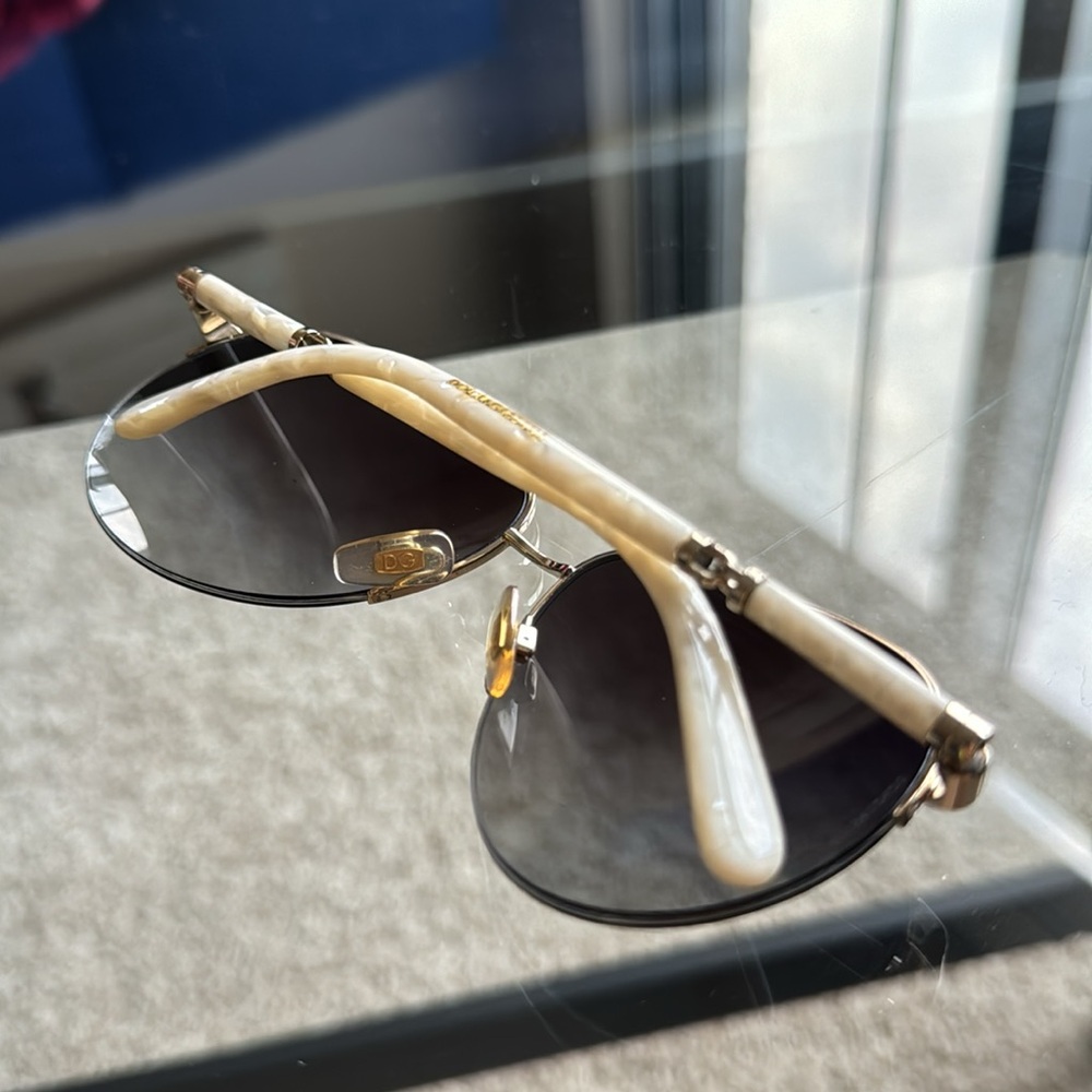 Authentic Dolce & Gabbana Sunglasses - Picture 7 of 7